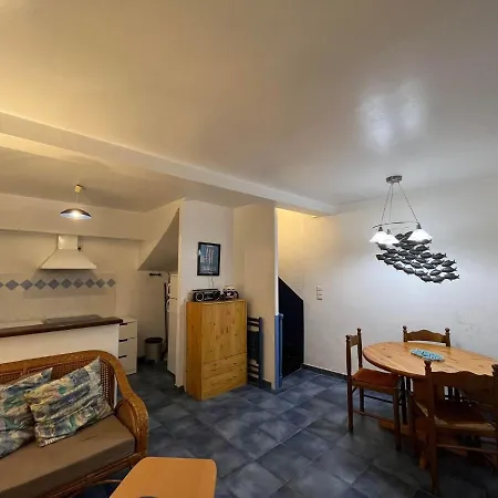 6conv21 Maison De Pecheur Au Faubourg * كولِيورْ